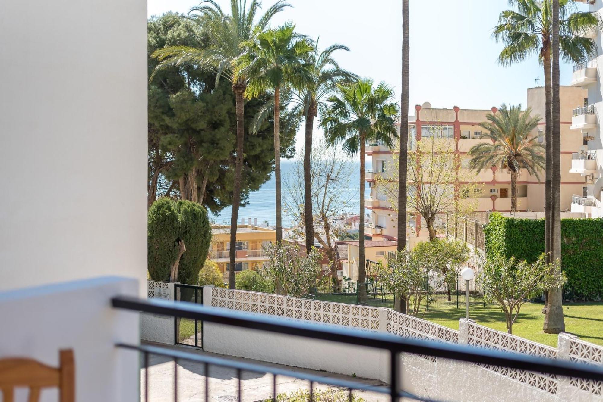 Torremolinos Yellow Fabuloso Andra Экстерьер фото